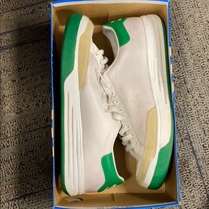 Rod Laver Adidas size 11